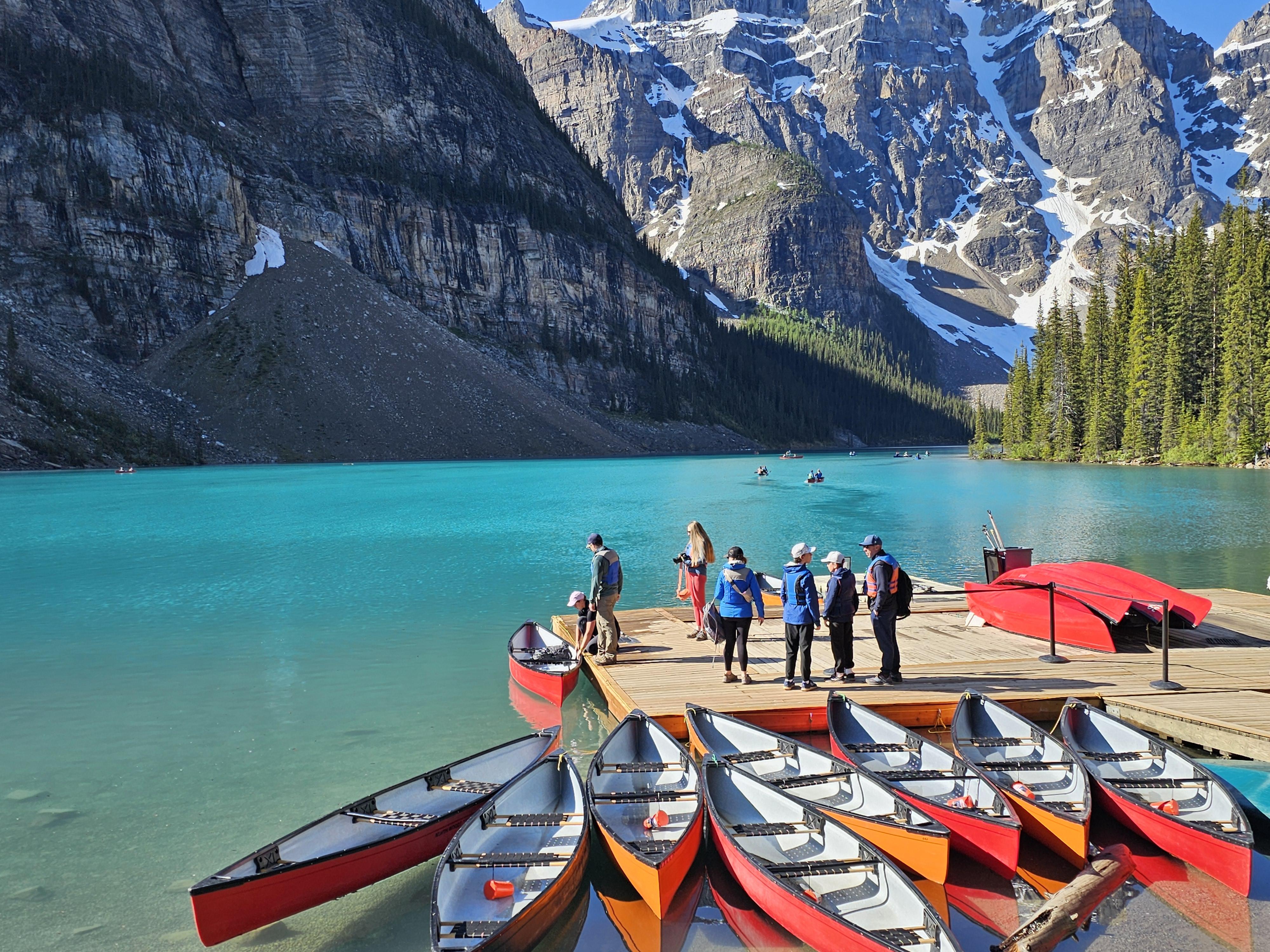 Moraine Lake Louise Shuttle