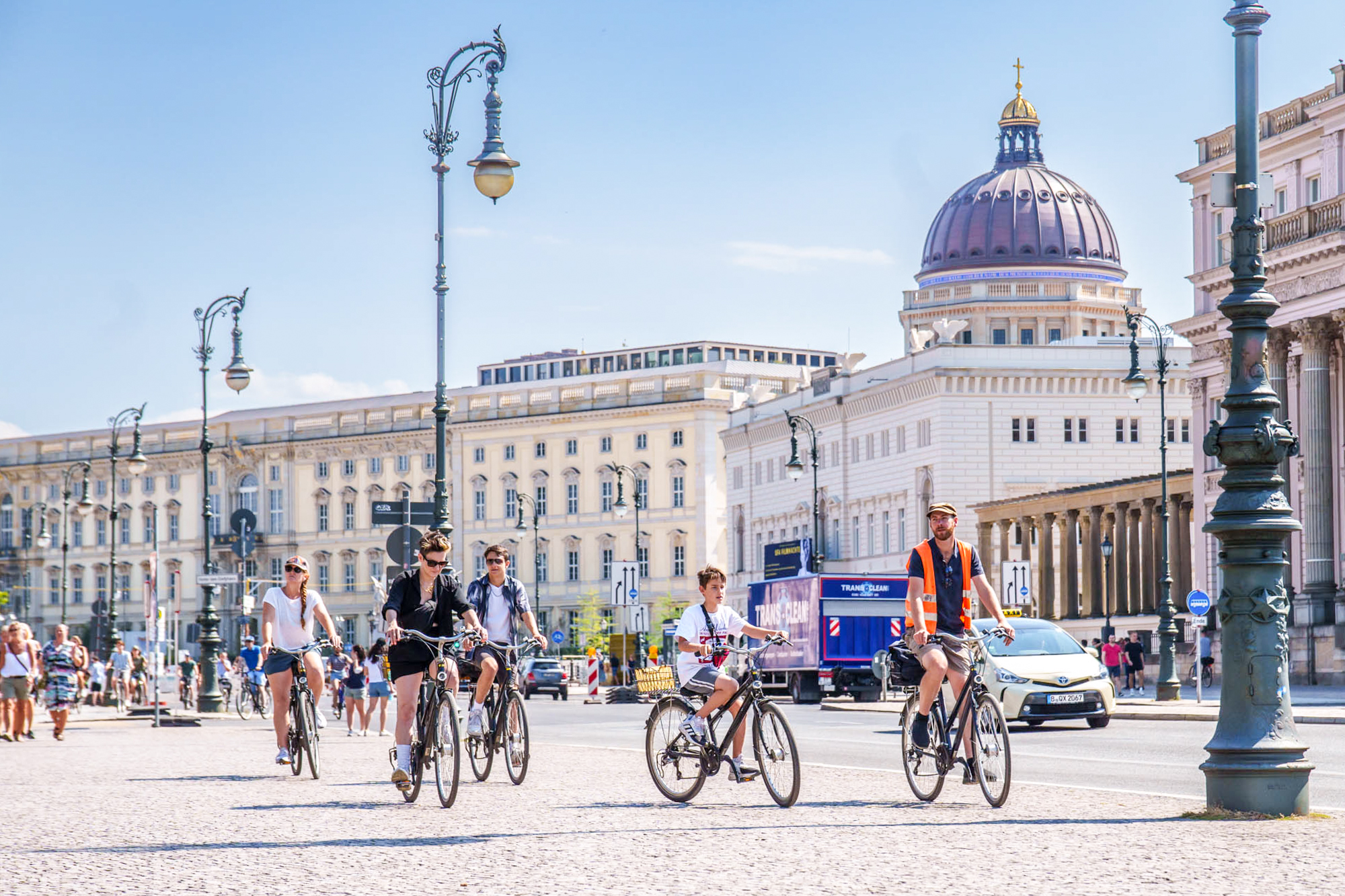 Berlin on Bike - Tours & Rental