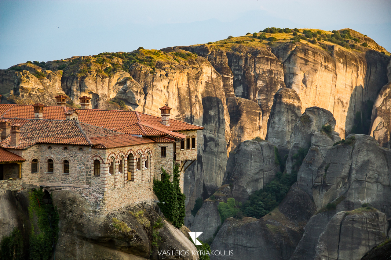Meteora Thrones - Travel Center