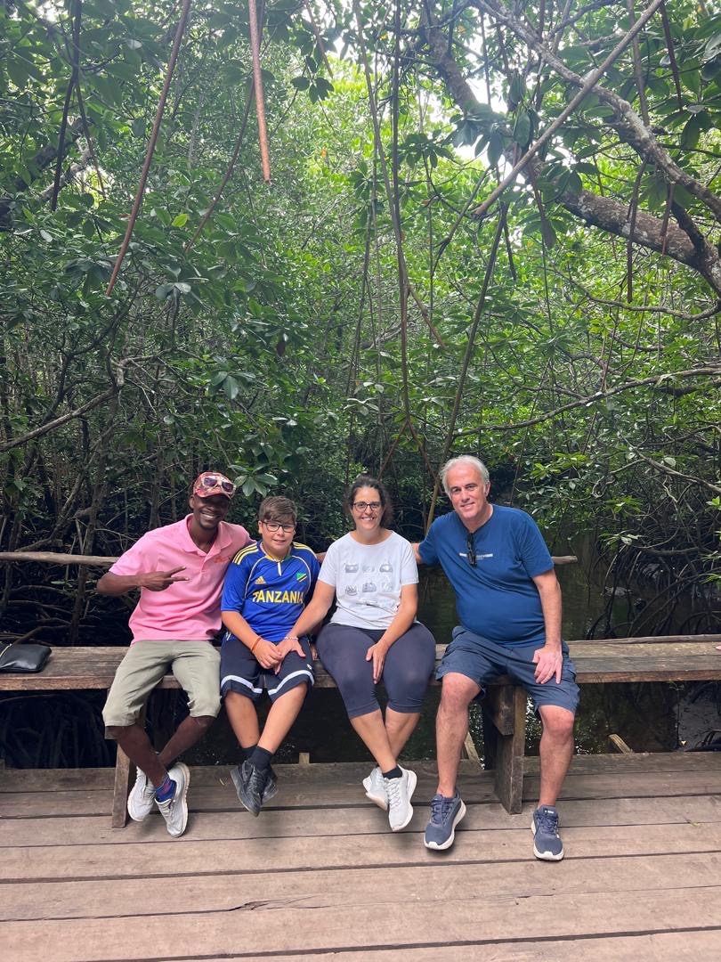 Summer vacation tours and safaris