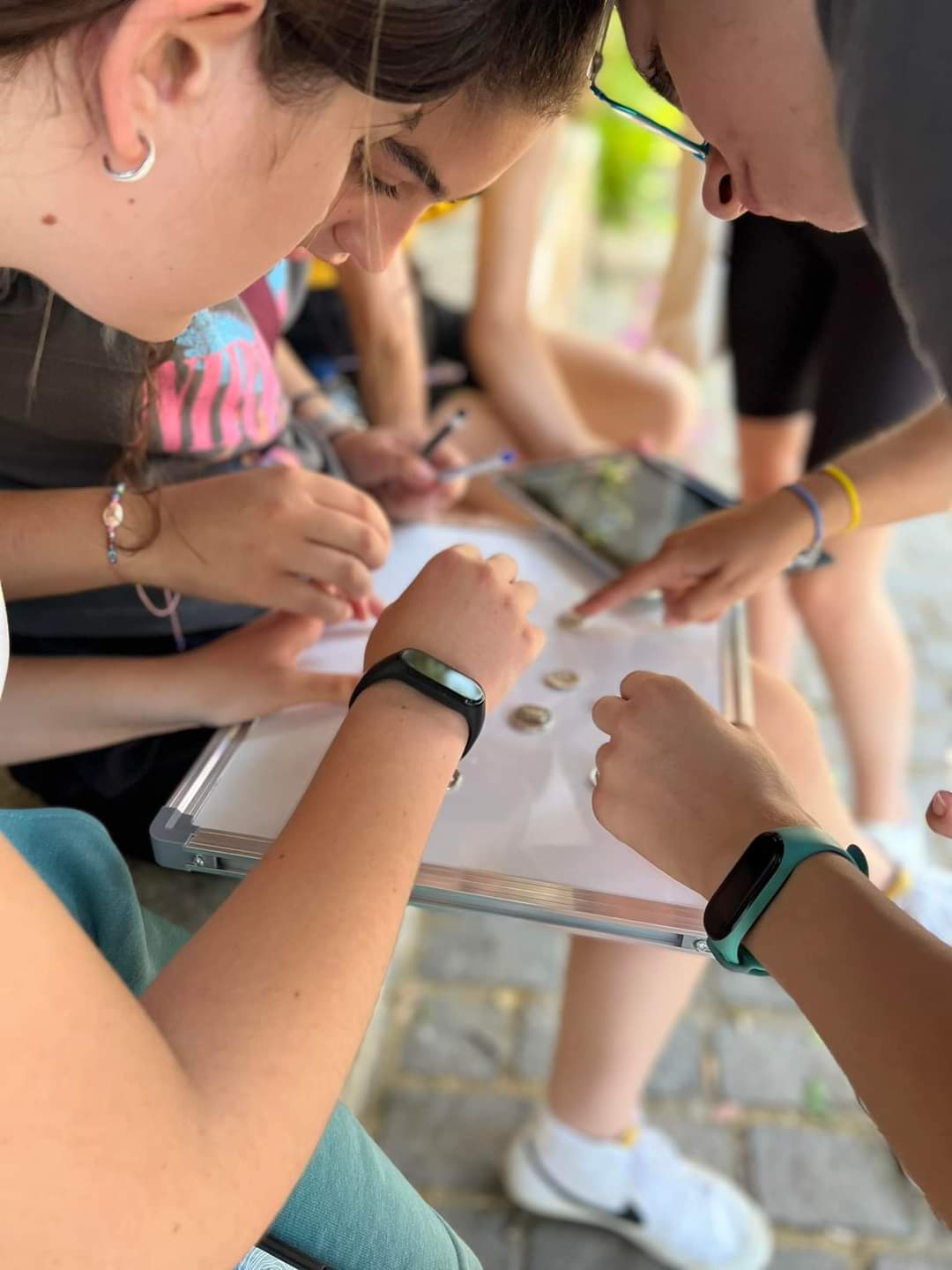 Acropolis Treasure Hunt / Charis