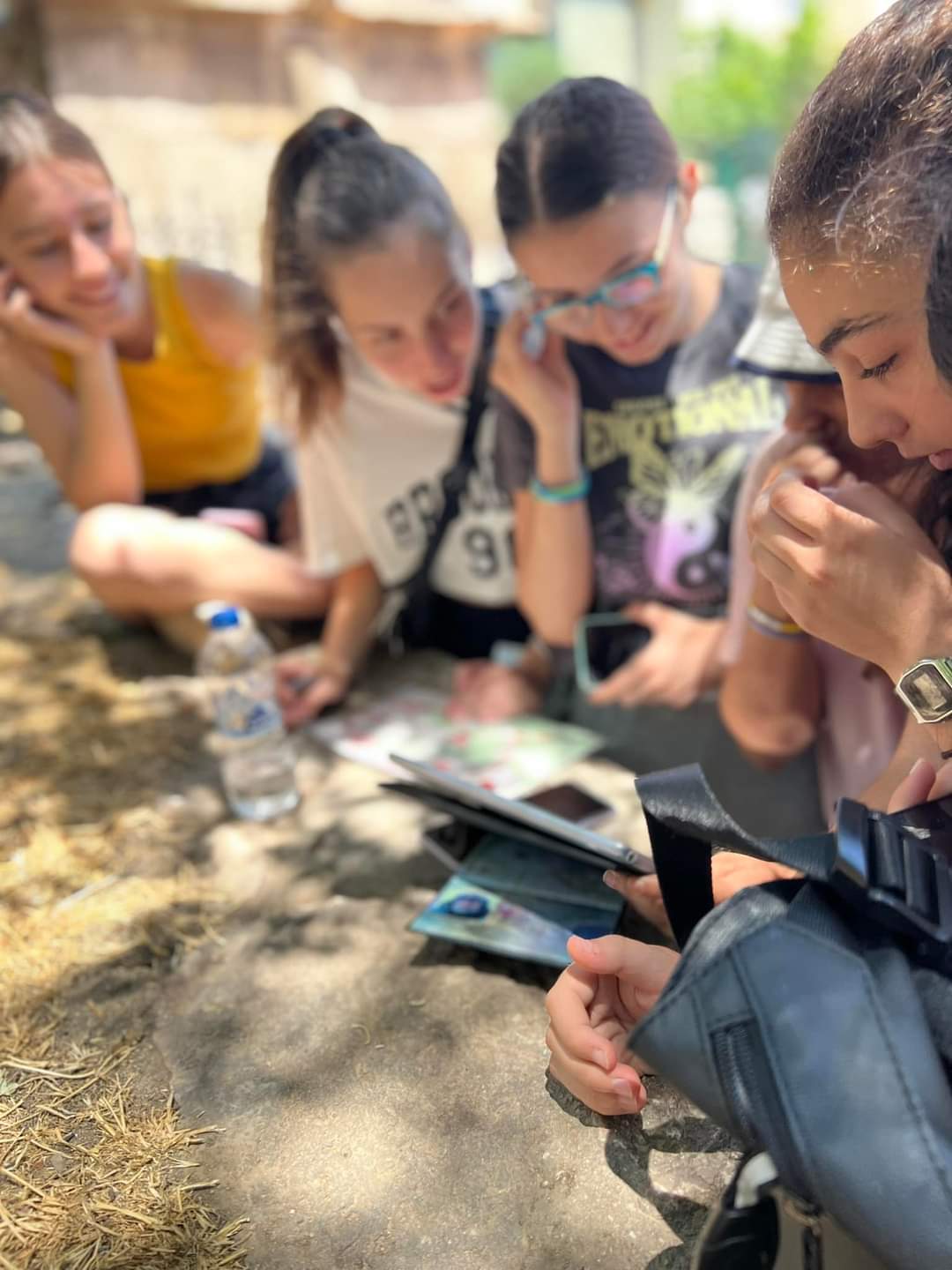 Acropolis Treasure Hunt / Charis