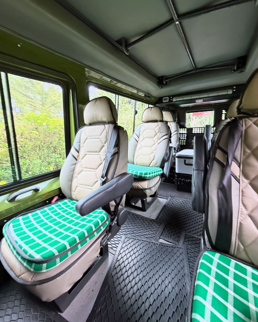 Safariline Defender Tours