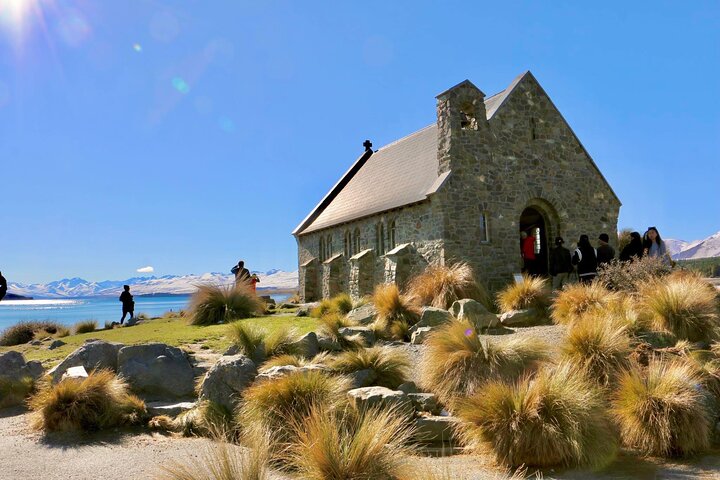 ULTIMATE NEW ZEALAND TOURS LIMITED