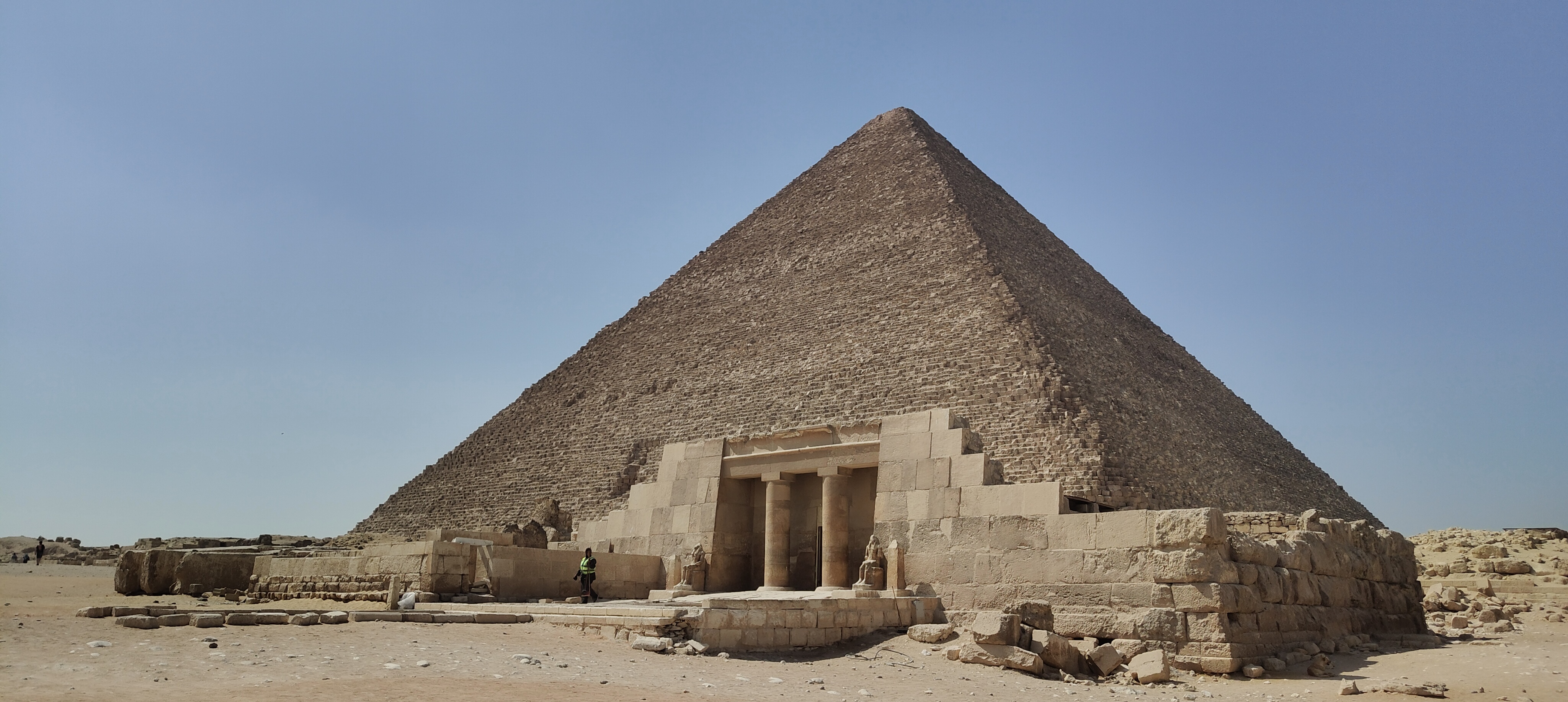 Giza pyramids and the Sphinx Tour 60 USD per person